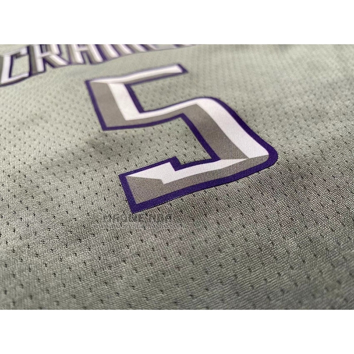 Maglia
 NO 5 Bambino
 Sacramento Kings Citta
 2022-23 Grigio
 De'Aaron Fox